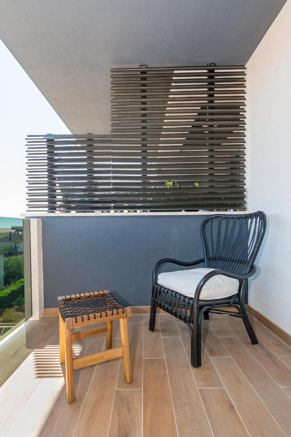 New And Chic Place Near Old Town Of Trogir Exterior photo