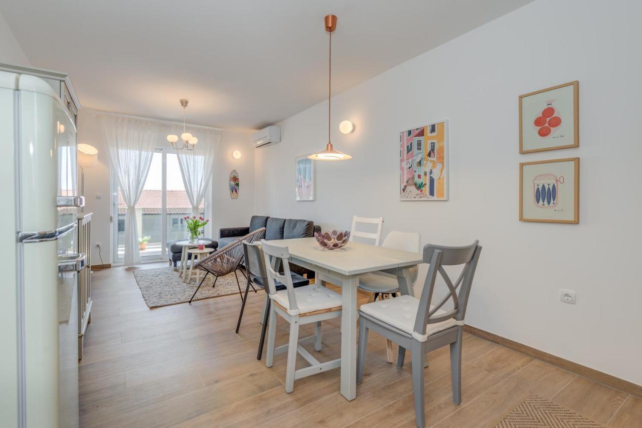 New And Chic Place Near Old Town Of Trogir Exterior photo